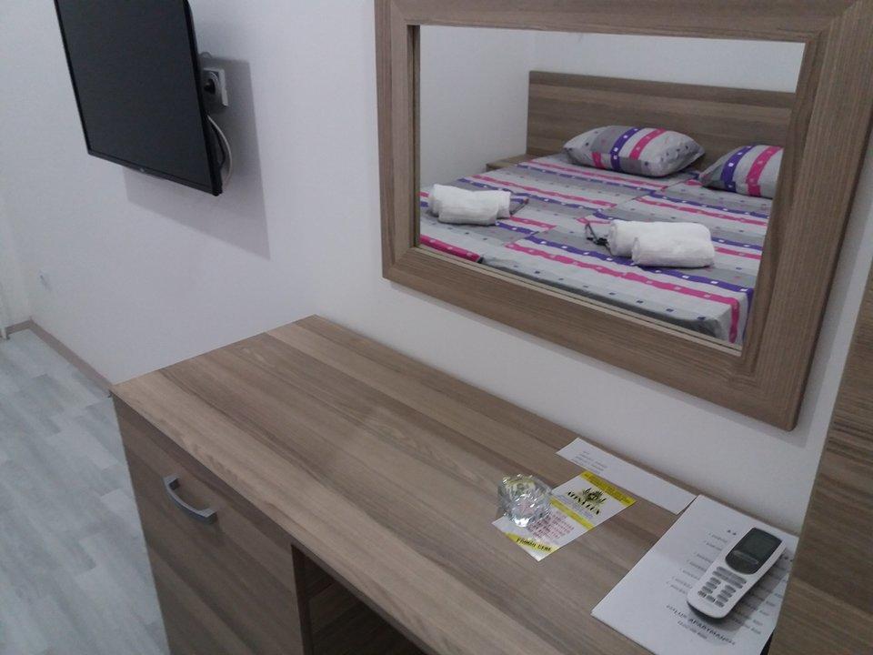 Atina Lux Hostel Leskovac  Eksteriør billede